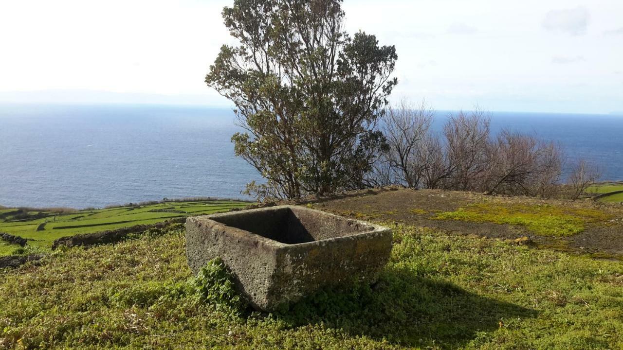 Quinta Do Oeste Doze Ribeiras Exterior photo